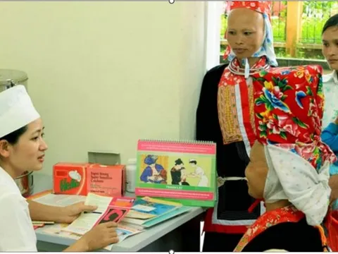 Thẩm quyền của chính quyền địa phương 2 cấp lĩnh vực dân số