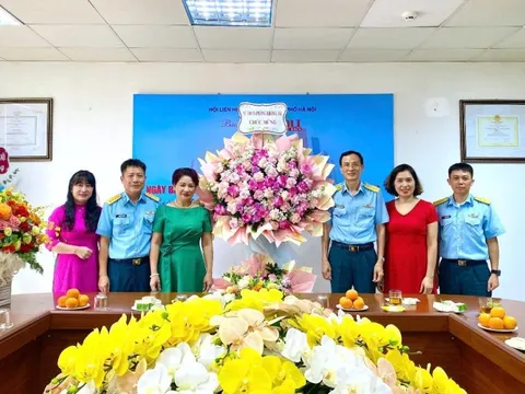 Sư đoàn Phòng không 361 thăm, chúc mừng các cơ quan báo chí nhân kỷ niệm 100 năm ngày Báo chí cách mạng Việt Nam