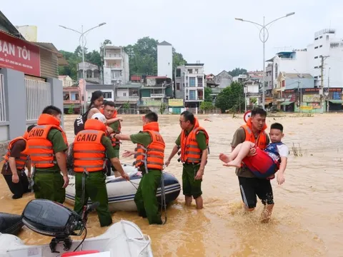 Thủ tướng chỉ đạo các lực lượng sẵn sàng cứu hộ, ứng phó mưa lũ