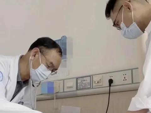 Cụ ông 80 tuổi mang trong mình hơn 100 viên sỏi bàng quang, bác sĩ đưa ra cảnh báo
