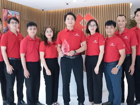 Techcombank là đại diện duy nhất Việt Nam được giải thưởng Celent Model Bank 2025 về quản lý vận hành xuất sắc