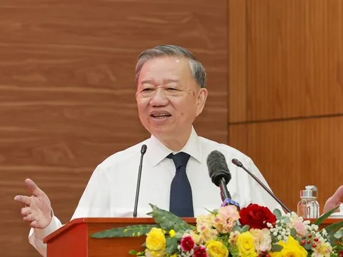 Tổng Bí thư: Mặt trận Tổ quốc phải thực sự đi đầu, là trung tâm quy tụ, dẫn dắt phong trào và lòng dân