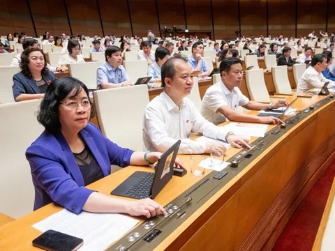 Quốc hội thông qua Luật sửa đổi, bổ sung một số điều của Luật Quốc tịch Việt Nam