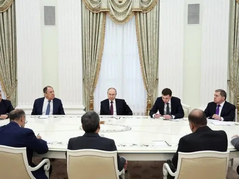 Tổng thống Vladimir Putin: Mỹ tấn công Iran đang đẩy thế giới tới bờ vực nguy hiểm