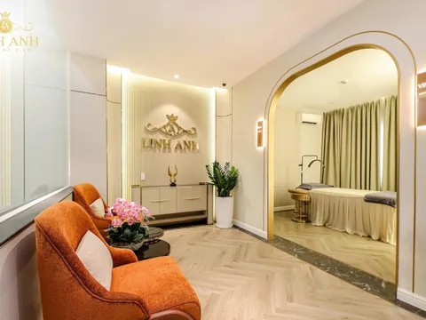 Khách hàng đúng đắn khi chọn thẩm mỹ Linh Anh là nơi thăng hạng nhan sắc.