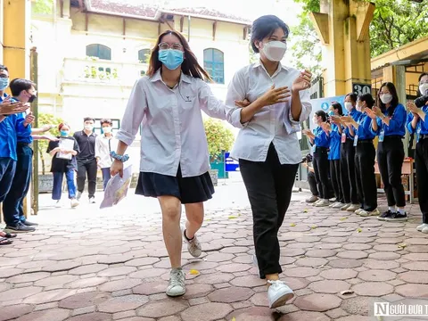 Đáp án môn Toán thi tốt nghiệp THPT 2025 mã đề 015 nhanh nhất, đầy đủ nhất