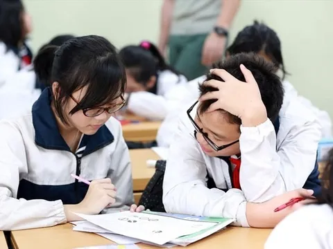 Dạy thêm, học thêm và câu hỏi lớn về triết lý giáo dục