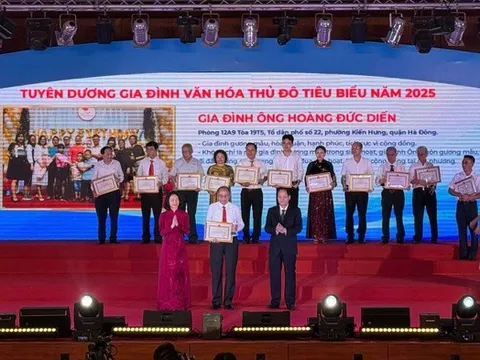 Phát huy vai trò gia đình văn hóa trong xây dựng nếp sống văn minh đô thị