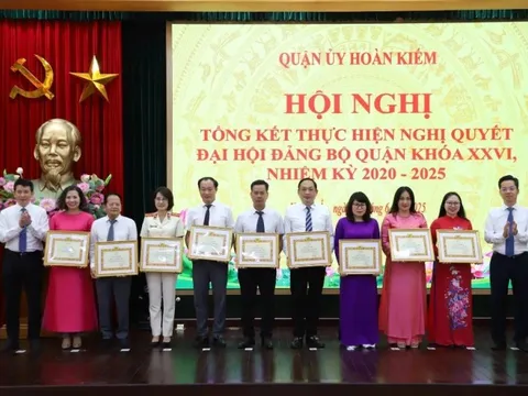 Quận Hoàn Kiếm: Đơn vị đầu tiên triển khai thí điểm nhiều ứng dụng thông minh