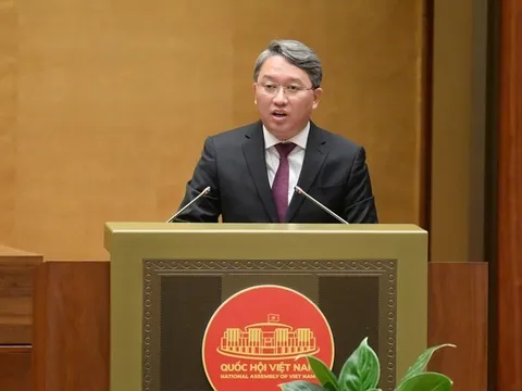 Bỏ hình phạt tử hình đối với các tội tham ô tài sản và tội nhận hối lộ