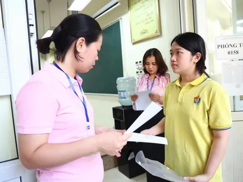 Kết thúc ngày thi đầu tiên, 15 thí sinh bị đình chỉ thi