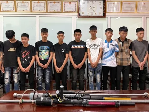 Xử lý nhóm thanh thiếu niên điều khiển mô tô mang theo hung khí để “thể hiện mình”