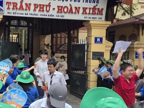 Ngày thi cuối tốt nghiệp THPT: Các môn dễ thở, tiếng Anh gây khó