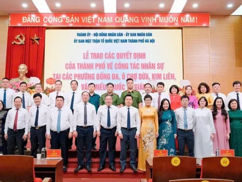 Hà Nội trao quyết định nhân sự phường Đống Đa, Kim Liên, Văn Miếu-Quốc Tử Giám, Ô Chợ Dừa
