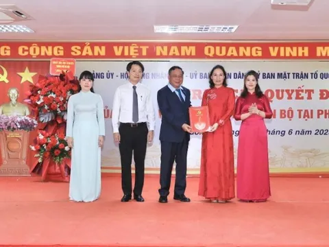 Đồng chí Cấn Thị Việt Hà giữ chức Bí thư Đảng ủy phường Dương Nội