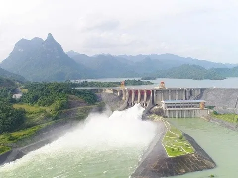 18h ngày 30/6, đóng 1 cửa xả đáy hồ thủy điện Tuyên Quang