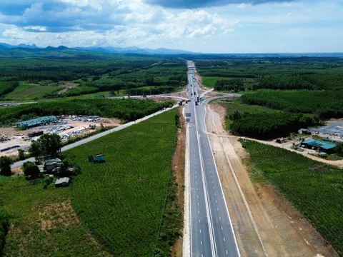 Cao tốc Vạn Ninh - Cam Lộ sẵn sàng thông xe vào ngày 19/8