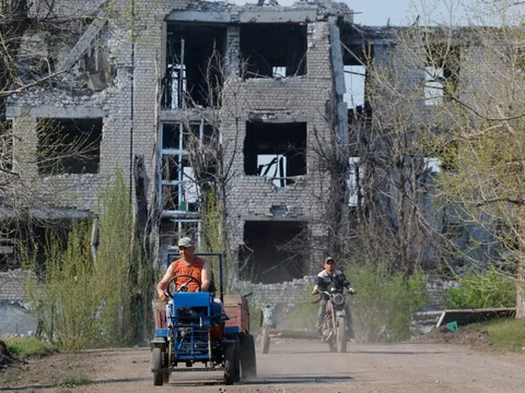 Nga tuyên bố đã hoàn toàn kiểm soát vùng Luhansk