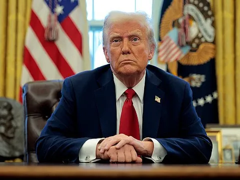 Đằng sau việc chính quyền Tổng thống Trump âm thầm gia hạn các lệnh trừng phạt Nga từ thời ông Biden