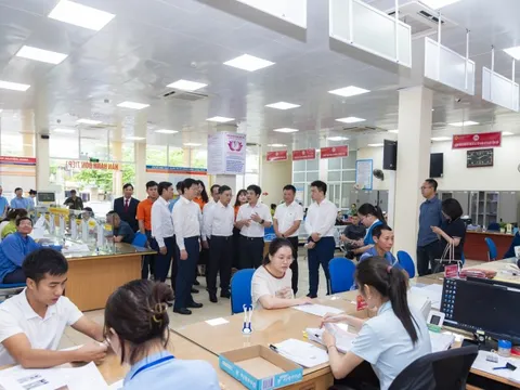 FPT cùng Quảng Ninh triển khai mô hình chính quyền 2 cấp và Trung tâm PVHCC một cấp