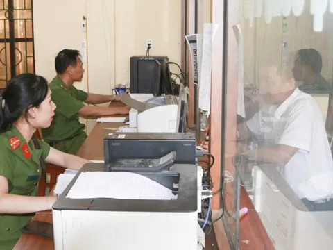 Công an xã nhanh chóng bắt nhịp với hoạt động chính quyền hai cấp