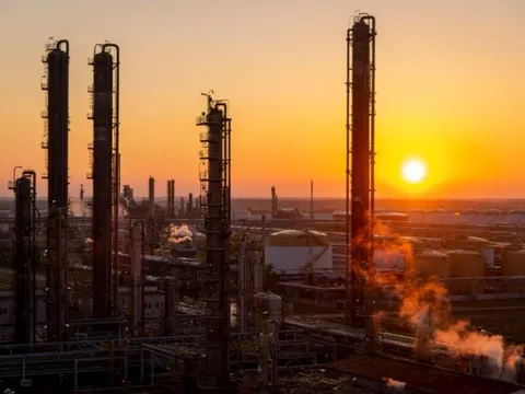 Gã khổng lồ năng lượng Ba Lan cắt đứt mối liên hệ cuối cùng với dầu Nga