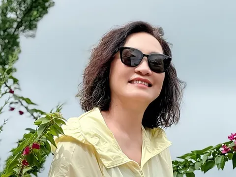 Nghệ sĩ Hồng Đào hội ngộ "người thương đời đầu"