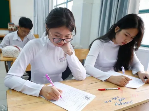 Đáp án đề thi tốt nghiệp THPT năm 2025 của Bộ Giáo dục và Đào tạo lan truyền trên mạng xã hội là giả mạo