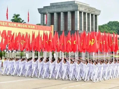 Tinh thần đại đoàn kết dân tộc; khắc sâu đạo lý “Uống nước nhớ nguồn”