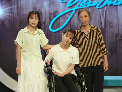 Cô gái bại não truyền cảm hứng sống tích cực