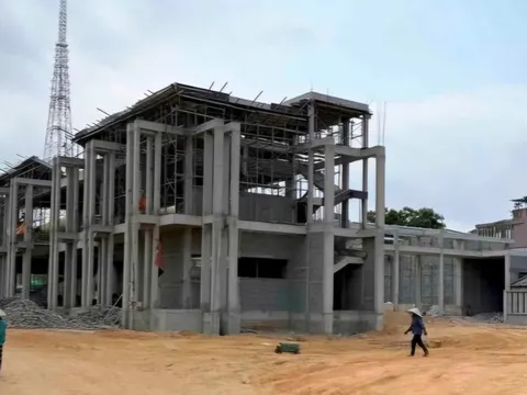 Chính quyền tăng tốc sửa nhà công vụ, người dân Quảng Ngãi "mở lòng" đón cán bộ Kon Tum lưu trú miễn phí