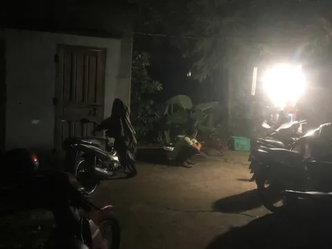 Tạm giữ con trai đánh cha ruột tử vong vì bênh mẹ
