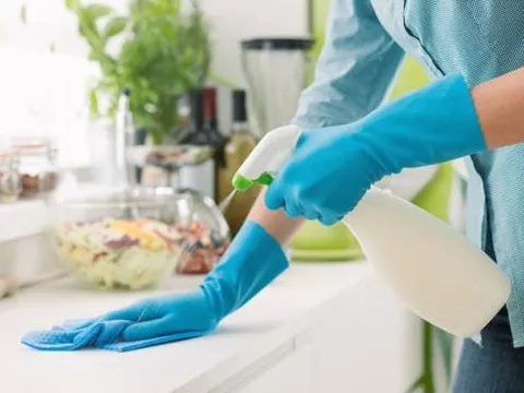 Người phụ nữ 30 tuổi kiện chồng vì bắt làm việc nhà quá nhiều