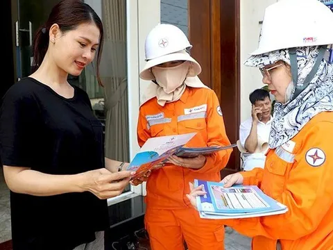 Hà Tĩnh: Người dân “bật” chế độ tiết kiệm điện giữa mùa nắng nóng