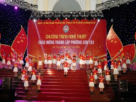Sơn Tây: Tưng bừng chương trình nghệ thuật chào mừng phường mới
