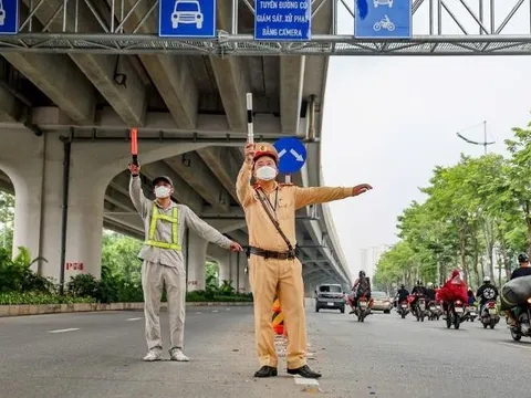 Xây dựng thói quen di chuyển an toàn trên các tuyến đường mới phân làn của người dân Thủ đô