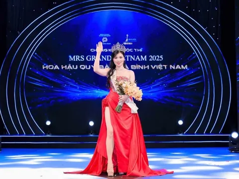 Profile “khủng” của nữ cán bộ ngành khoa học vừa đăng quang Mrs Grand Vietnam 2025