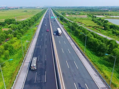 Bộ Tài chính kiến nghị làm rõ lựa chọn nhà thầu cao tốc TPHCM - Chơn Thành