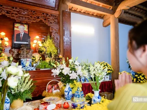 Hà Nội: Người dân thắp hương tưởng niệm cố Tổng Bí thư Nguyễn Phú Trọng