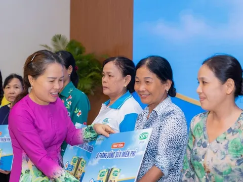 Fami Canxi & Chuyến Xe Nhân Ái tiếp sức “Cứng cáp trăm phần trao cộng đồng nhân ái”