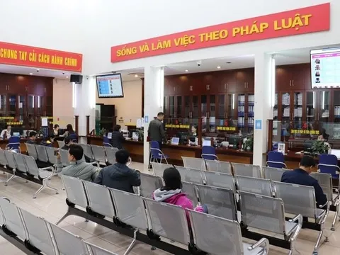 Giải quyết chế độ, chính sách đối với cán bộ, công chức, viên chức và người lao động