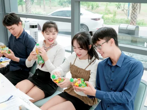 Gen Z đổ xô săn các giải thưởng hàng trăm triệu đồng của Trà Xanh Không Độ để có tiền du lịch, mua sắm ngày hè