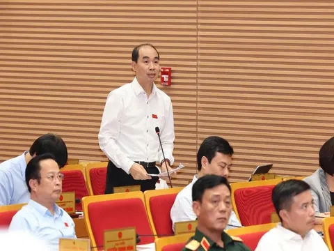 Cần giao rõ trách nhiệm cho UBND xã, phường kiên quyết xử lý hàng rong ở cổng trường