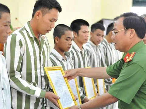 Hướng dẫn đặc xá năm 2025 (đợt 2)