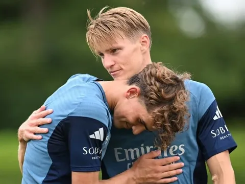 Arsenal công bố đội hình huấn luyện trước mùa giải với nhiều bất ngờ lớn