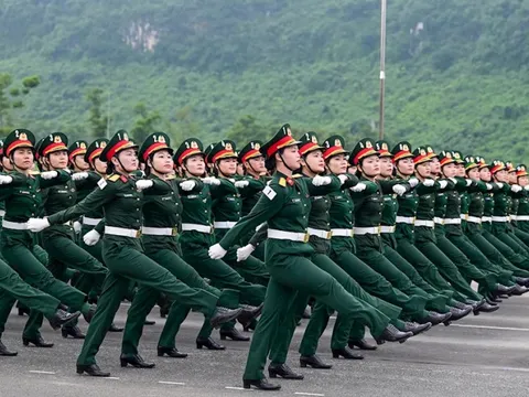 Cán bộ, chiến sĩ các lực lượng ngày đêm tập dượt cho lễ diễu binh, diễu hành vào dịp Quốc khánh 2/9