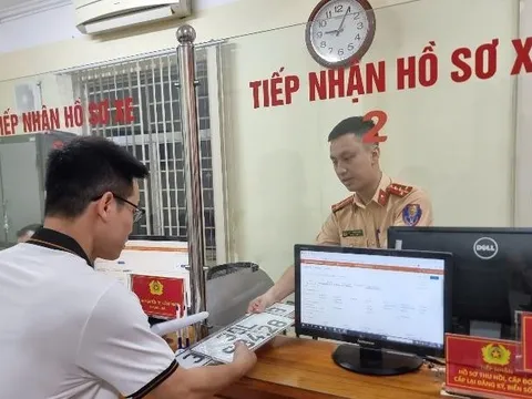 Thủ tục chuyển quyền sở hữu điện tử phục vụ sang tên xe trên Cổng dịch vụ công Bộ Công an