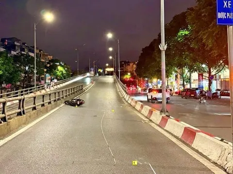 Thông báo tìm người liên quan đến vụ tai nạn giao thông trên cầu vượt Ô Đống Mác
