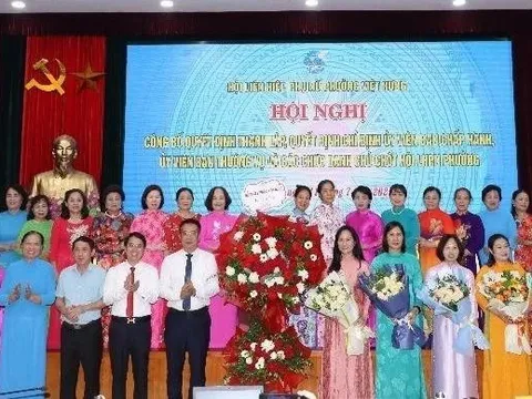 Hội LHPN phường Việt Hưng, TP Hà Nội: Công bố các quyết định về công tác của tổ chức Hội