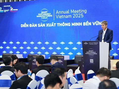 Nhà máy công nghệ cũ và bài toán chuyển đổi xanh